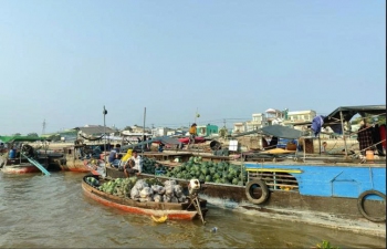 Floating market thumb